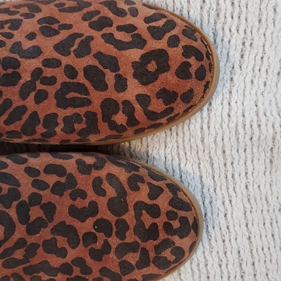 Toms Kallie Cheetah Wedge Booties NWOB - Picture 6 of 12